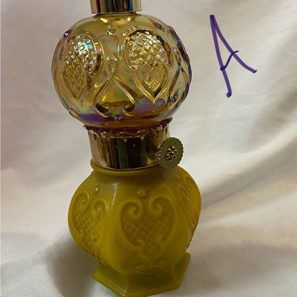 3 vintage Avon decanters (#1) - Picture 4 of 9